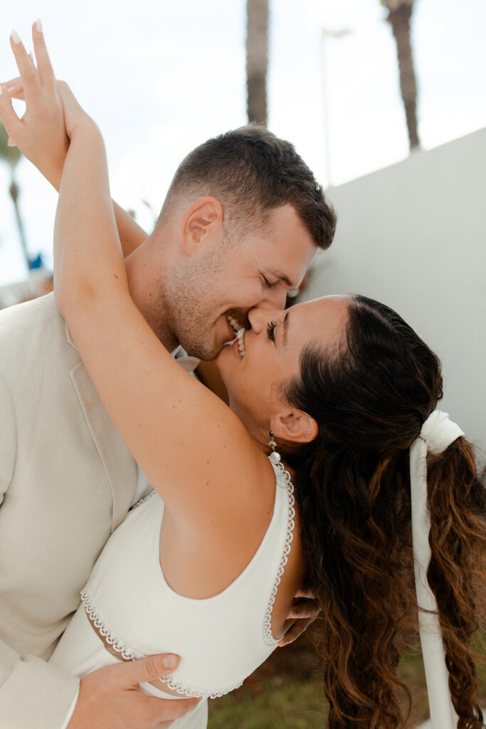 Modern Eclectic Beach wedding in clearwater Florida photographed by Claire Neville Photography