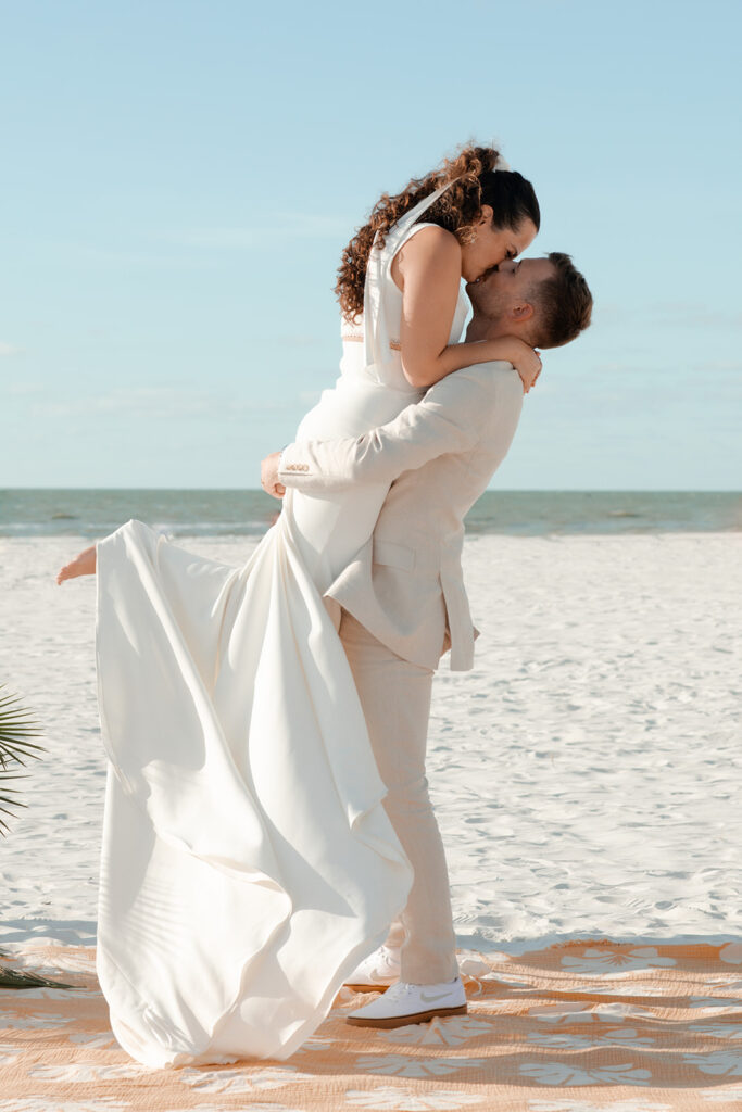 Modern Eclectic Beach wedding in clearwater Florida photographed by Claire Neville Photography