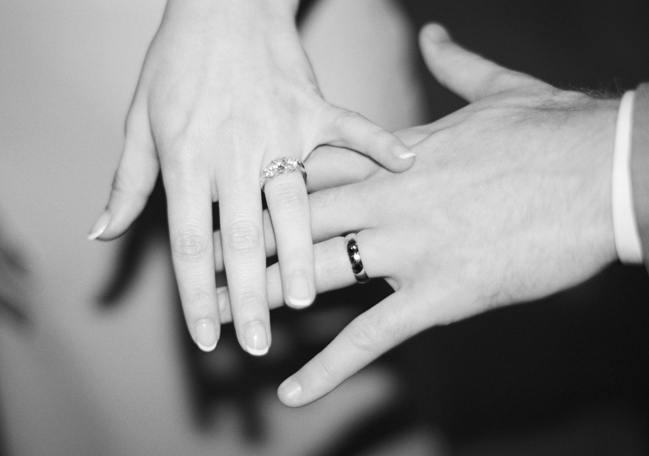 Rainy Milwaukee Wedding by Claire Neville Photography